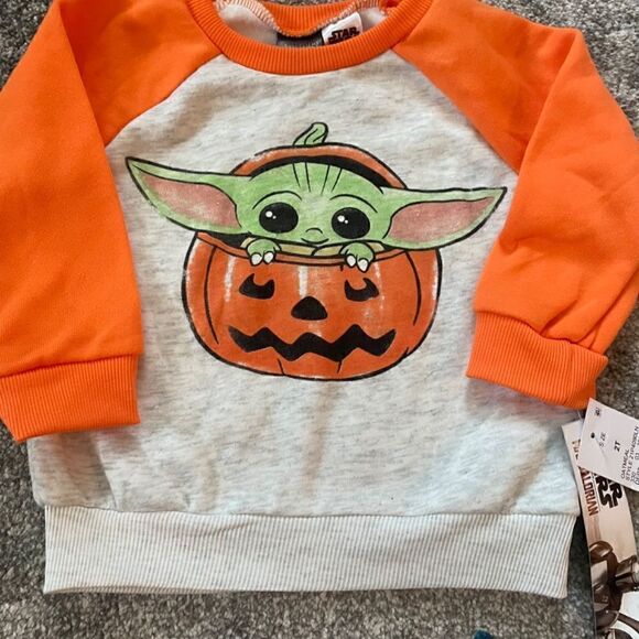 NWT- Baby Yoda Pumpkin  Halloween Sweater - Picture 4 of 6
